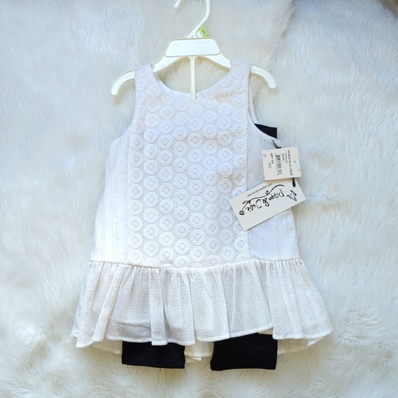 Pippa & Julie Other - PIPPA & JULIE | White Shimmer Top & Black Leggings Party Holiday Set
